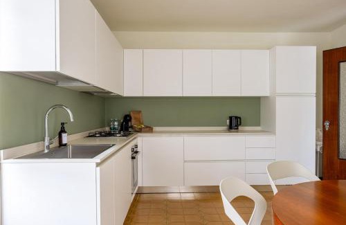 Porto Ceresio Apartamento | Residenza al Campanile Lake & Mountain Free parking