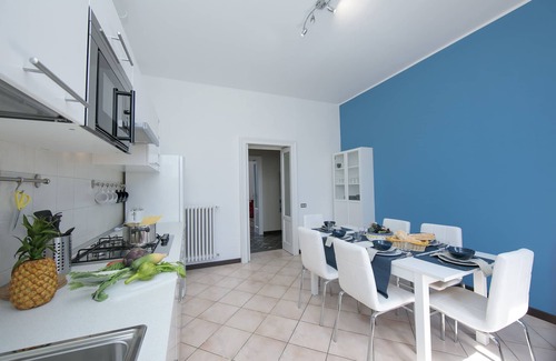 Luino Apartamento | Residenza Oleandro Lake View Luino Center