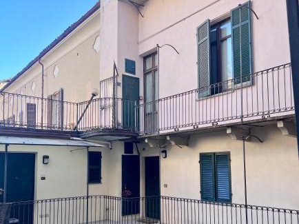 Acqui Terme Apartamento | Residenza Piazza Levi