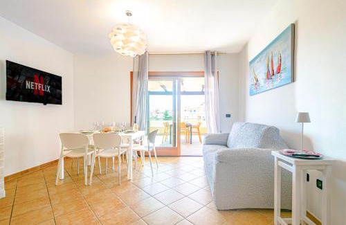 La Maddalena Apartamento | Residenze Padule 3 bedr, Terrace Sea View, Parking