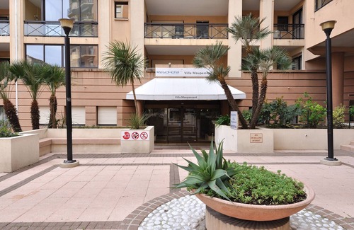 Cannes La Bocca Apartamento | Residhotel Villa Maupassant