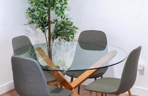 Doctor Barraquer-Grupo Renfe-Policlinico Apartamento | Resolana Home Sevilla!
