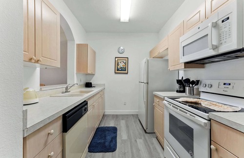 Windsor Palms Apartamento | Resort Condo 3BR - Pool, Balcony, Near Disney