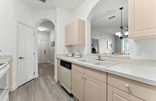 Windsor Palms Apartamento | Resort Condo 3BR - Pool, Balcony, Near Disney