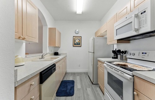 Windsor Palms Apartamento | Resort Condo 3BR - Pool, Balcony, Near Disney