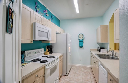 Windsor Palms Condominio | Resort condo near Disney with pool, hot tub, tennis, central AC, & washer/dryer