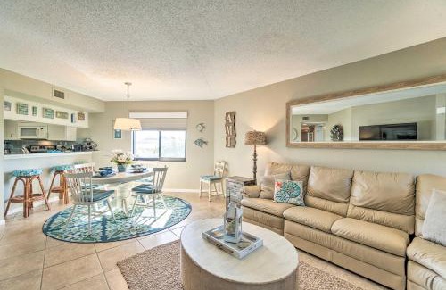 Bradenton Beach Apartamento | Resort Condo with Beach Access on Anna Maria Island!