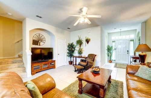 Trafalgar Village Casa | Resort Getaway with Florida Room 14 Mi to Disney!
