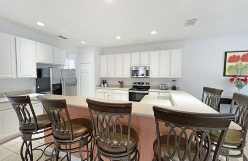 Bellavida Casa | Resort Home 6 bed - private pool, hot tub and games room