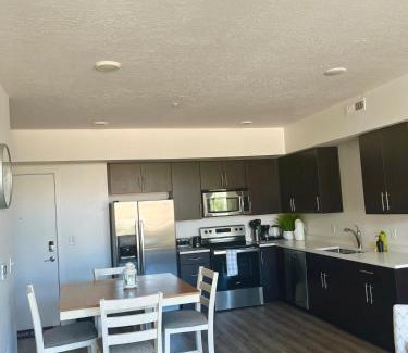 Salt Lake City Apartamento | Resort-Inspired Bliss- Modern & Cozy Apartment