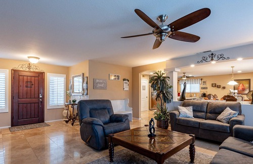 South Mountain Casa | Resort Like, 12 min From Airport, Heated Pool & HotTub K2
