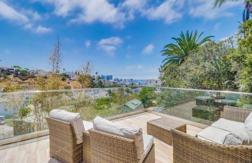 Middletown Casa | Resort Living: Hoops Outdoor Bar Views PoolSpa