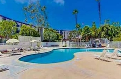 Point Loma Heights Condominio | Resort Living Just a Mile From The Beach