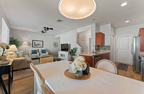 Ewa Casa | Resort Living | Water Sports | Golf | Modern Decor