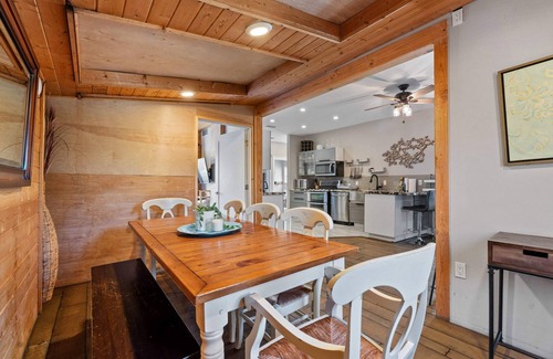 Stockton Hotel | Resort Perks: 8 beds, Sun Cottage, deck & kitchen