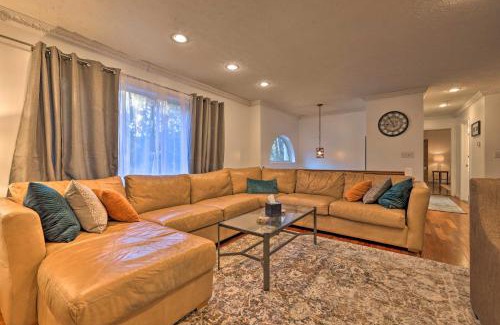 Pocono Summit Casa | Resort Perks and Lake Access Poconos Retreat