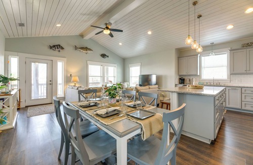 Rockport Casa | Private Hot Tub: Waterfront Rockport Home!