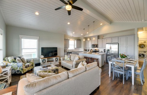 Rockport Casa | Resort Perks Waterfront Rockport Home!