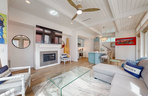 Port Aransas Cabina | Resort Pools, Golf Cart Boardwalk to the Beach