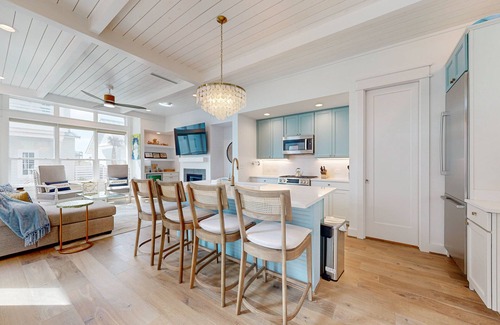 Port Aransas Cabina | Resort Pools, Golf Cart Boardwalk to the Beach
