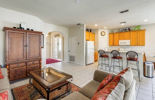 Trafalgar Village Casa | Resort Retreat w/Outdoor Oasis: 13 Mi to Disney!