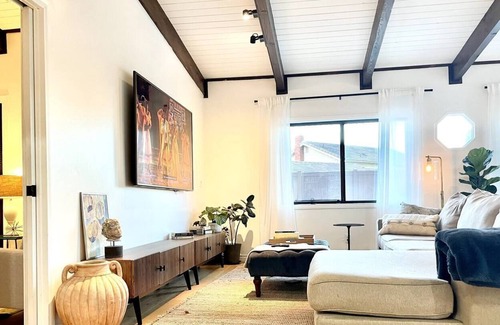 Rancho Palos Verdes Casa | Resort Style House in Exclusive Palos Verdes