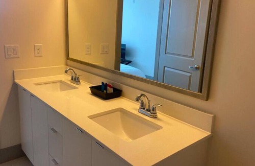College Park Apartamento | Resort-Style 2 bed/2bath Apartment in The Woodlands, TX