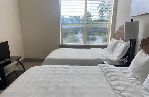 College Park Apartamento | Resort-Style 2 bed/2bath Apartment in The Woodlands, TX