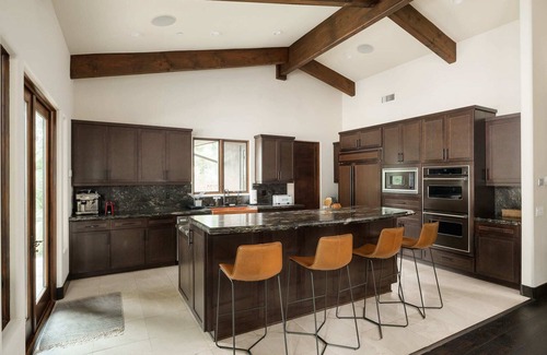 Lake Hodges Casa | Resort-Style 5 BR Retreat in Lake Hodges W Pool, Jacuzzi, Grill, Volleyball Cour