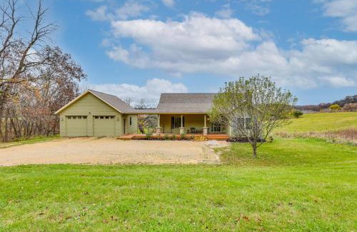 The Galena Territory Casa | Resort-Style Amenities Home 10 Mi to Galena!