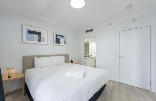 Surfers Paradise Apartamento | Resort Style Chevron Apartments Surfers Paradise by Gold Coast Travels
