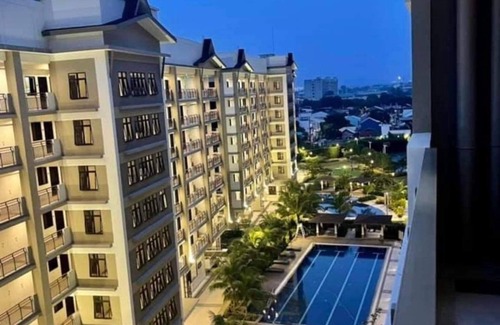 Paranaque Condominio | Resort Style condo located 12 kms from all airports in Metro Manila.