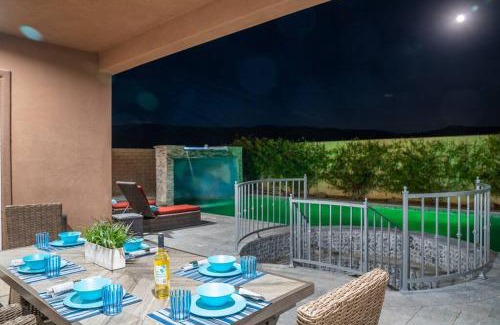 Terra Lago Casa | Resort Style Living w Multi Level pool