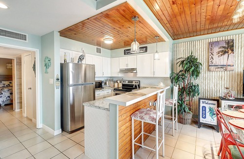 Port Aransas Condominio | Resort Style Pools | Private Beach Access | MP102