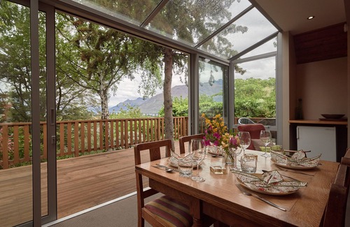 Queenstown City Centre Cabaña | Descanse y relájese - Queenstown Holiday Home