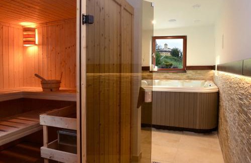 Zlin Casa | Restaurace a penzion pod hradem
