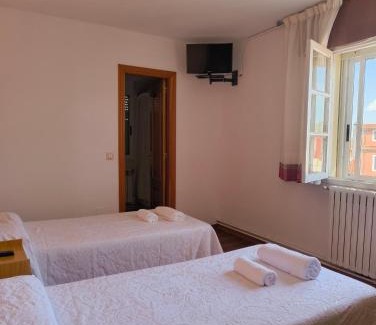 Lavacolla Casa | Restaurante y Hostal San Paio