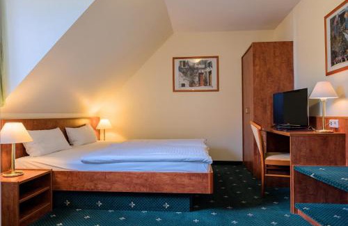 Storkow Casa | Restaurant & Hotel Storchenklause