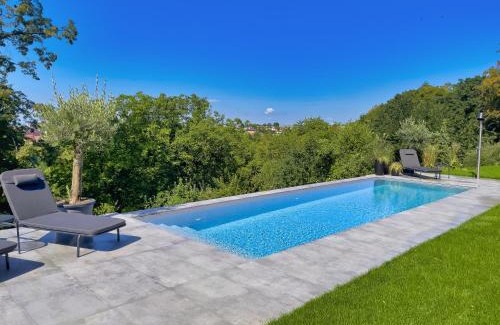 Sternberk Casa | Restaurant & Pension u Hradu