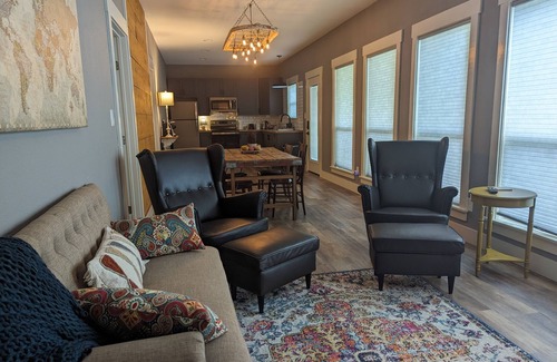 La Grange Cabaña | Restful cottage close to antique shopping and mountain biking