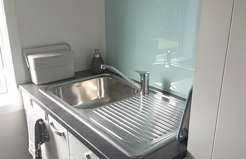 Hamilton Apartamento | Restful garden studio in Central Hamilton