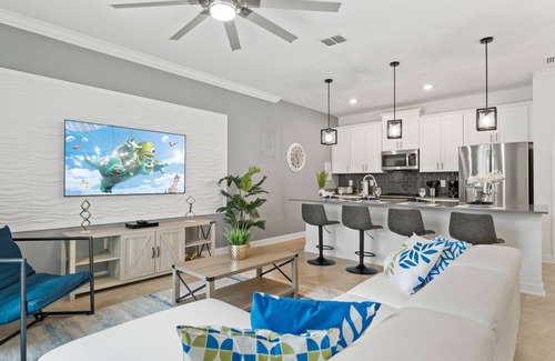 Kissimmee Chalet De Esquí | Restful Townhouse 4Bed/3Bath/Pool/5Min From Disney
