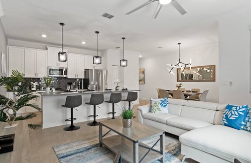 Kissimmee Chalet De Esquí | Restful Townhouse 4Bed/3Bath/Pool/5Min From Disney