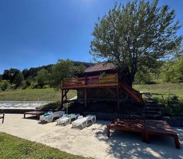 Central Serbia Complejo | Restoran i konaciste NOVI MELJANICKI BAZENI