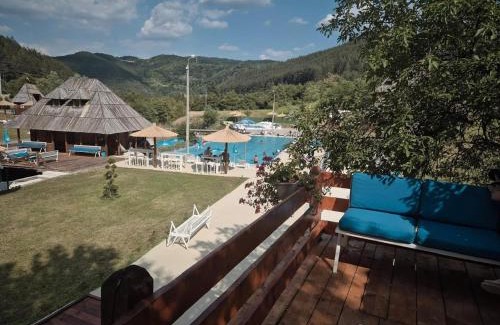 Central Serbia Complejo | Restoran i konaciste NOVI MELJANICKI BAZENI