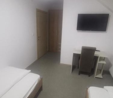 Kursumlija Apartamento | Restoran Mijajlovic