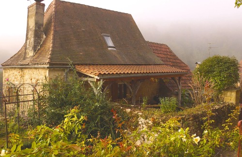 Berbiguieres Cabaña | Cottage Restaurado en Berbiguières, un Dordoña pueblo Classic