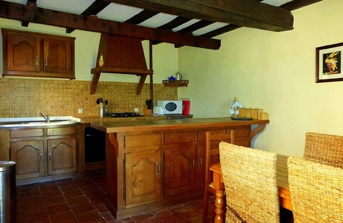 Montcaret Cabaña | Cottage restaurada - Capacidad 7 (4 adultos / 3 niños - 3 dormitorios)