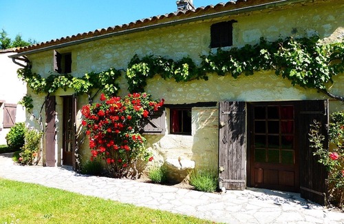 Montcaret Cabaña | Cottage restaurada - Capacidad 7 (4 adultos / 3 niños - 3 dormitorios)