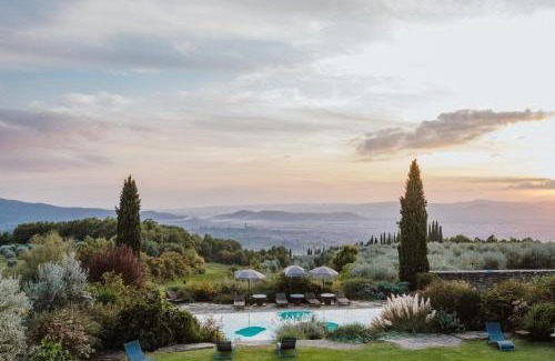 Arezzo Casa | Restored Farmhouse In The Arezzo Hills